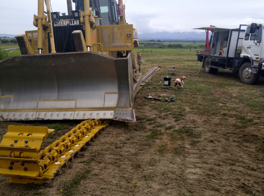 AEM specialises in Big Cat bulldozer track repairs – Handling projects of any size with expertise.