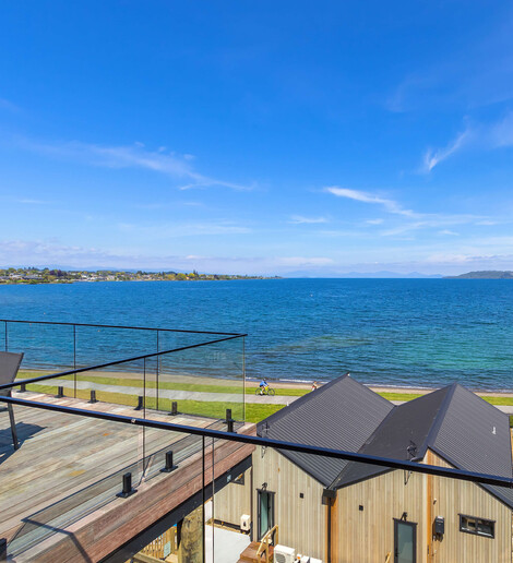 Upper Terrace Unit - Roam Lake Taupo New Zealand