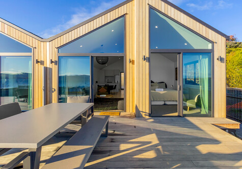 Front Deck - Lakefront Unit Accommodation Taupo New Zealand