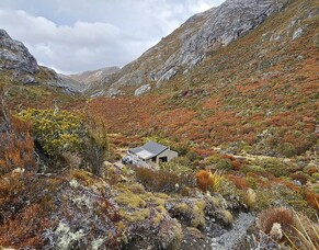 Granity Pass Hut (Mount Owen)