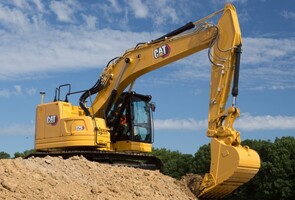 Cat 325 Digger or excavator on tandem trailer for hire