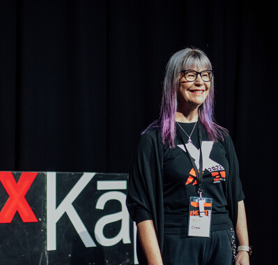 Lorraine Hamilton wearing a TEDx t-shirt