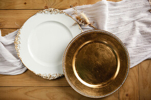 Charger plates | Tailormade Affair | Wellington and Kapiti | Wedding Planners and Stylists in Wellington