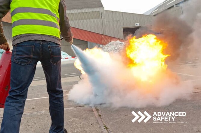 Fire extinguisher, yellow vest, Advanced Safety