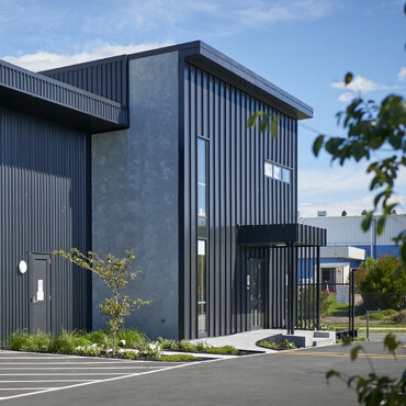 Exterior of Health 2000, Ingram Road, Hamilton