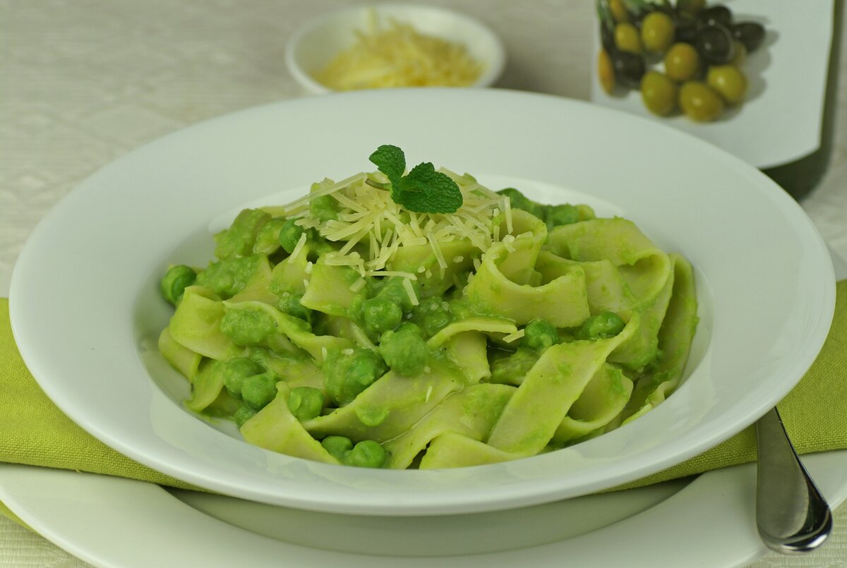 Creamy Pea Pappardelle with Olive Oil Irvine Holt