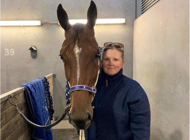 Arna pictured with Kango