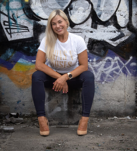 Lady looking straight ahead