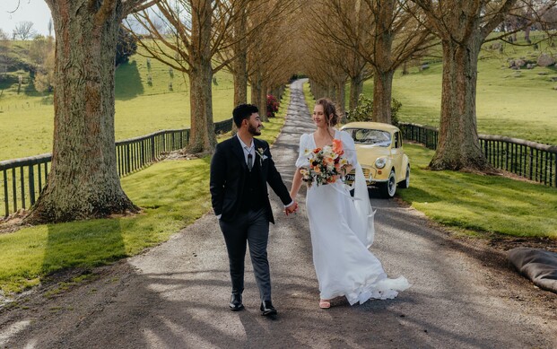Poppy & Ruben - Red Barn, Waikato