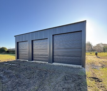 Enclosed 3 bay pole shed Rangiora Canterbury