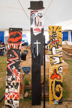 Work By Don RātanaPhoto Linley Logan