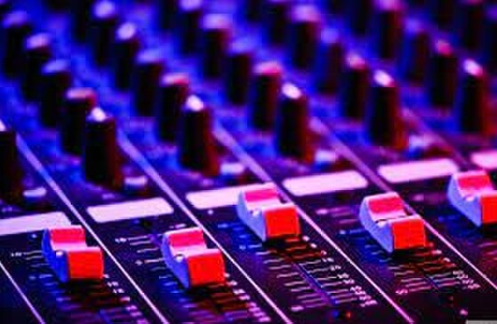 online-music-distribution