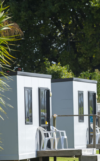 Kitchen cabins