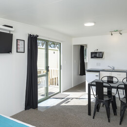 Unit 18 TV and kitchenette