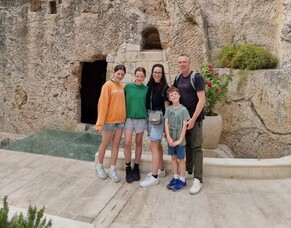 A Kiwi Family's Experience in Israel During Conflict