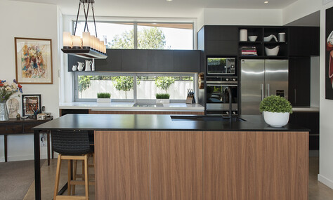 Custom cabinetry and smart storage solutions, built for functionality by kitchen designer Timaru.