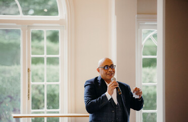 Motiv Entertainment DJ and MC, MC for wedding at Pemberton Gardens