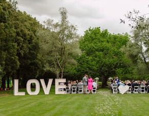 Auckland Garden Wedding Ceremony: The Chestnut Tree