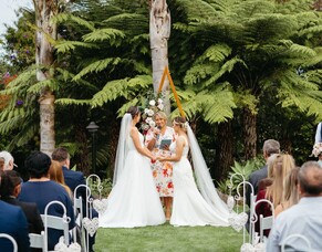 Auckland Garden Wedding Ceremony: The Palms