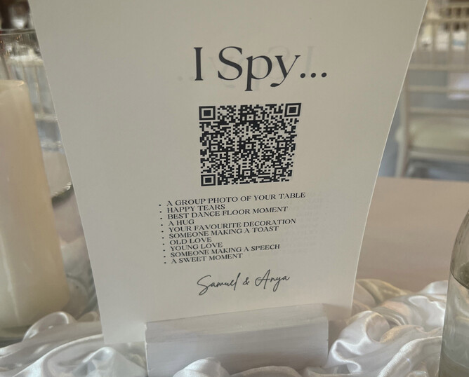 I Spy unique wedding activity