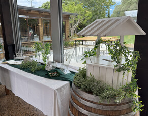 Creative Guestbook / Gift table ideas