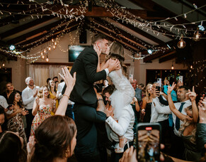 DJ vs Band: The Pros and cons of the wedding DJ