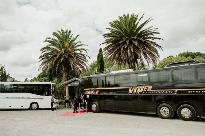 Bus wedding transport at Markovina Estate in Kumeu, Auckland