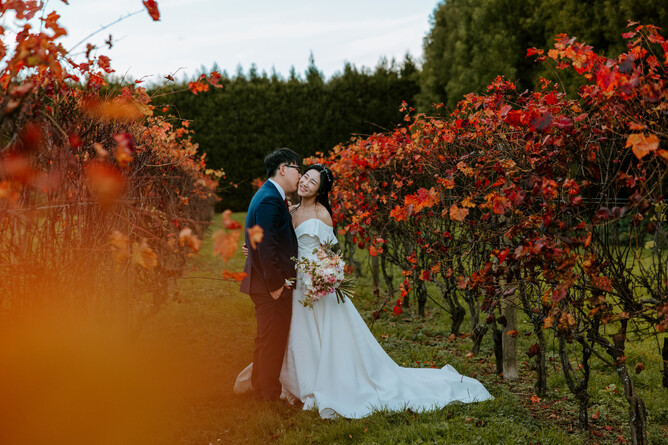 Stunning autumn wedding photo at Markovina Estate in Kumeu, Auckland