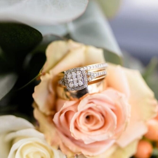 Jone & Mele's wedding rings