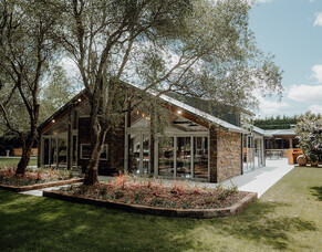 How to handle wedding day nerves like a pro