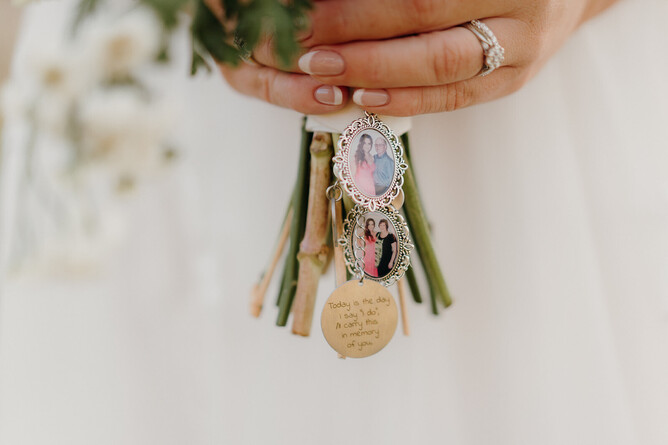 acknowledging lost loved one in bridal bouquet at Markovina Estate in Kumeu, Auckland