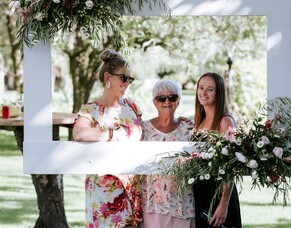 How to Keep All Wedding Guests Comfortable and Included on Your Special Day