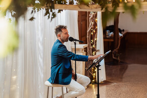 Creating great ambience through music on your wedding day