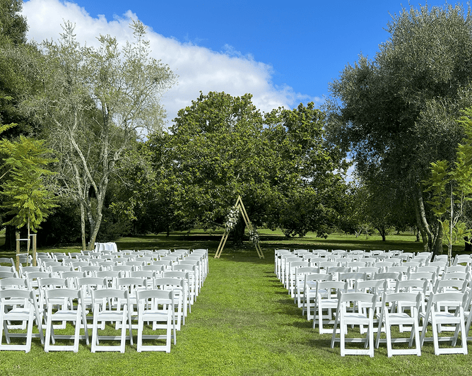 minimalist outdoor wedding venue