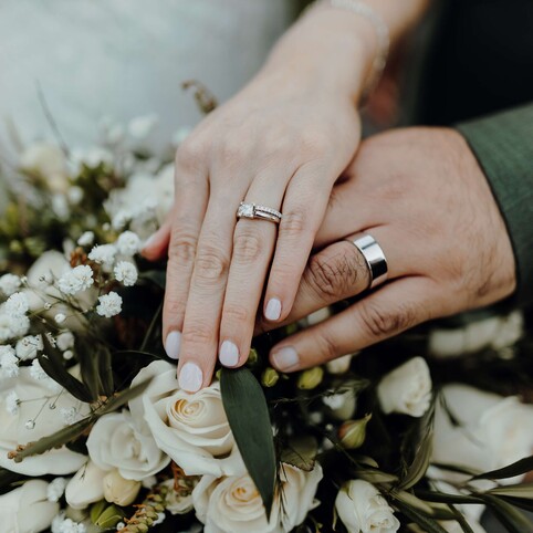 bride and groom rings