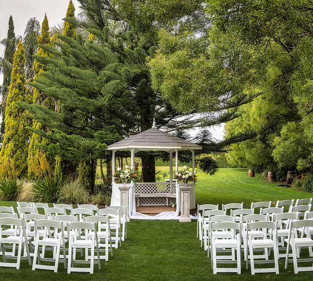 Markovina Vineyard Estate Pergoda Ceremony