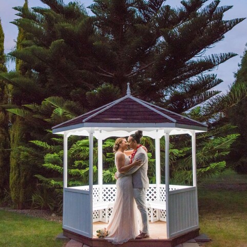 wedding couple pergola