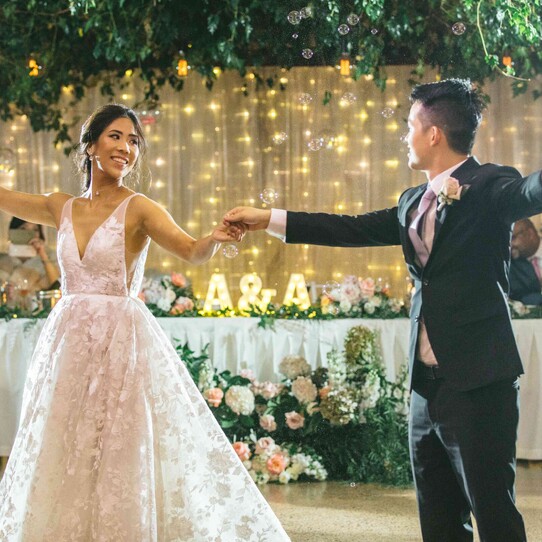 Bride & Groom First Dance