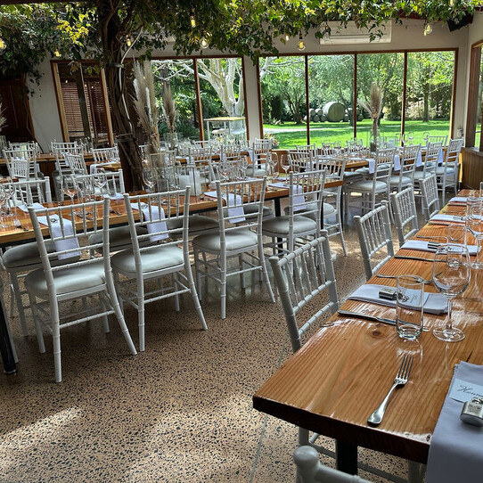 Wedding Reception Under the Vines Table Decor