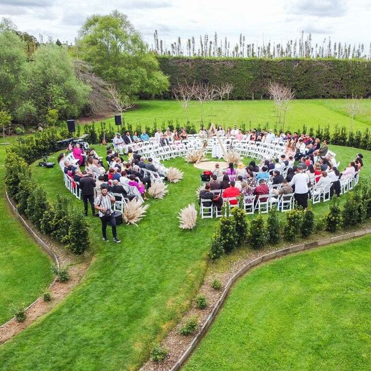 Cherry Blossom Round Wedding Ceremony