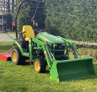 JOHN DEERE 25hp TRACTOR