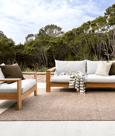 OUTDOOR FLOOR RUGS & CUSHIONS
