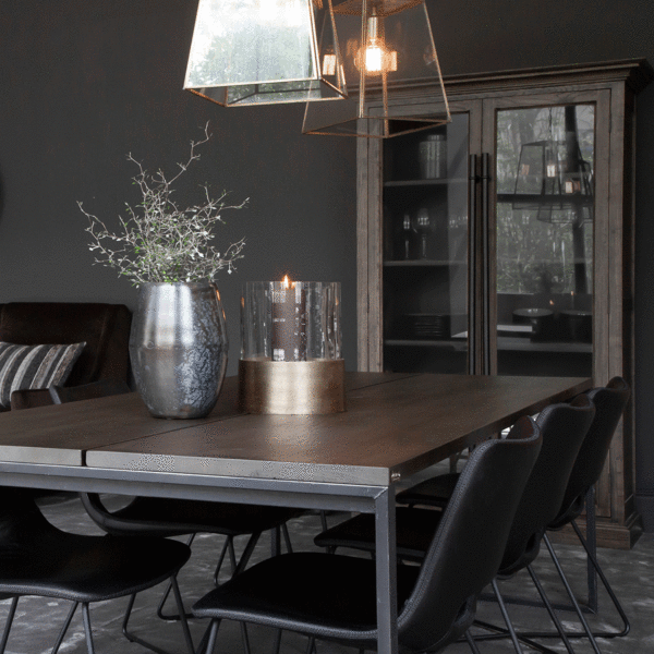 Hus | DINING ROOM