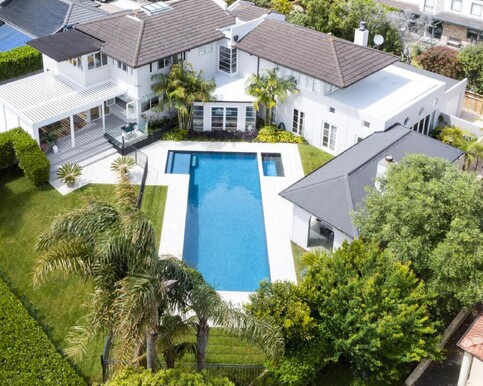 Classical Estate Living Insulated Pre-Cast Concrete Panel