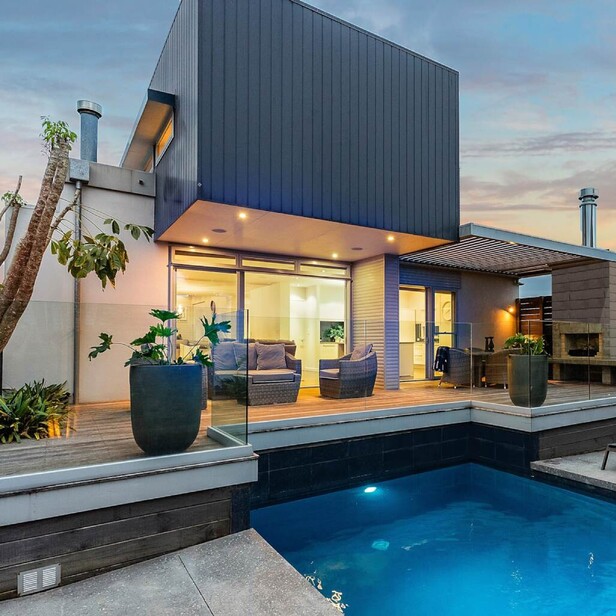 Concrete Masonry& Nu Wall Cladding  multi-level family design