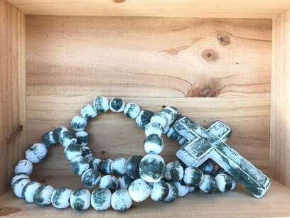 rosary - green - clay