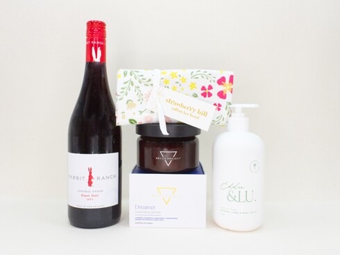 PREMIUM NZ WINE, CANDLE AND HANDWASH 