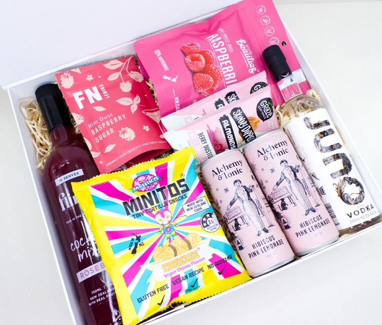 NZ Vodka, cocktail mixer and garnishes