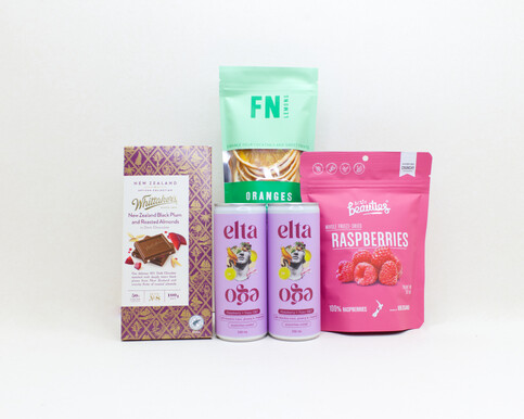 NON ALCOHOLIC DRINK , CHOCOLATE AND GARNISHES