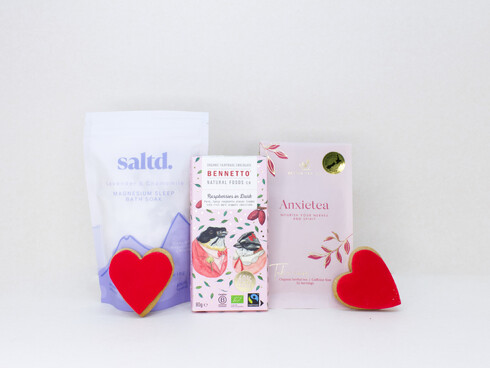 PREMIUM NZ TEA CHOCOLATES AND MAGNESIUM BATH SALTS